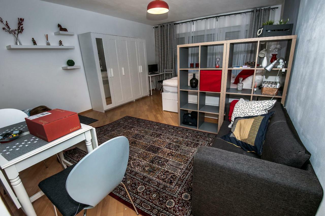 Lovely Studio In אוגסבורג מראה חיצוני תמונה